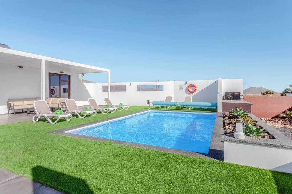 Villa Ponzos Chalet Independiente Y Privado Triquivijate Екстериор снимка