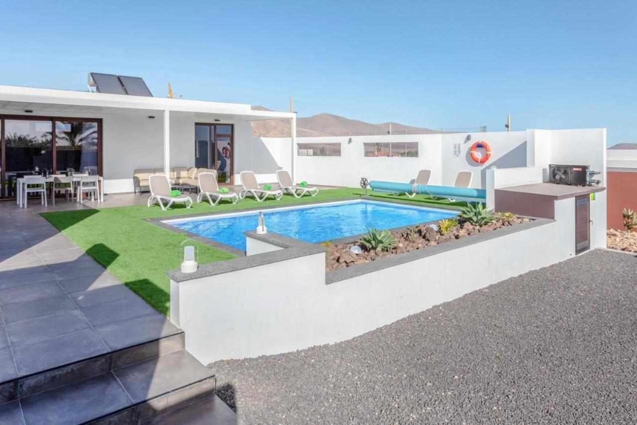 Villa Ponzos Chalet Independiente Y Privado Triquivijate Екстериор снимка