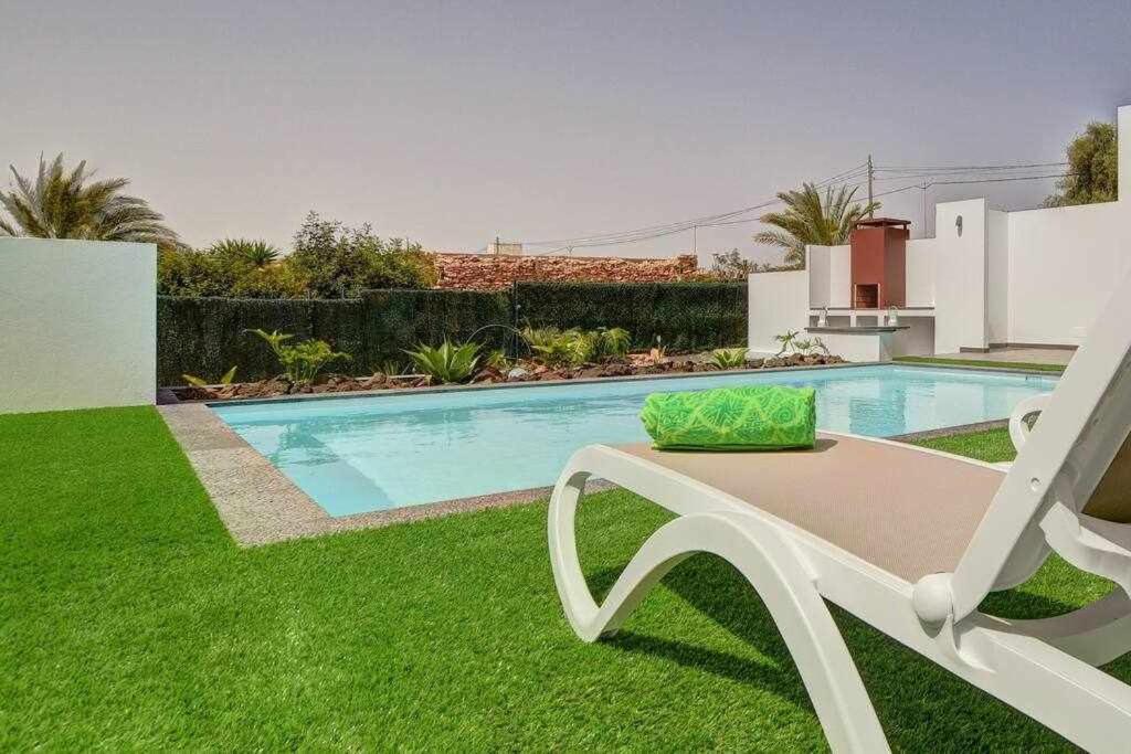 Villa Ponzos Chalet Independiente Y Privado Triquivijate Екстериор снимка