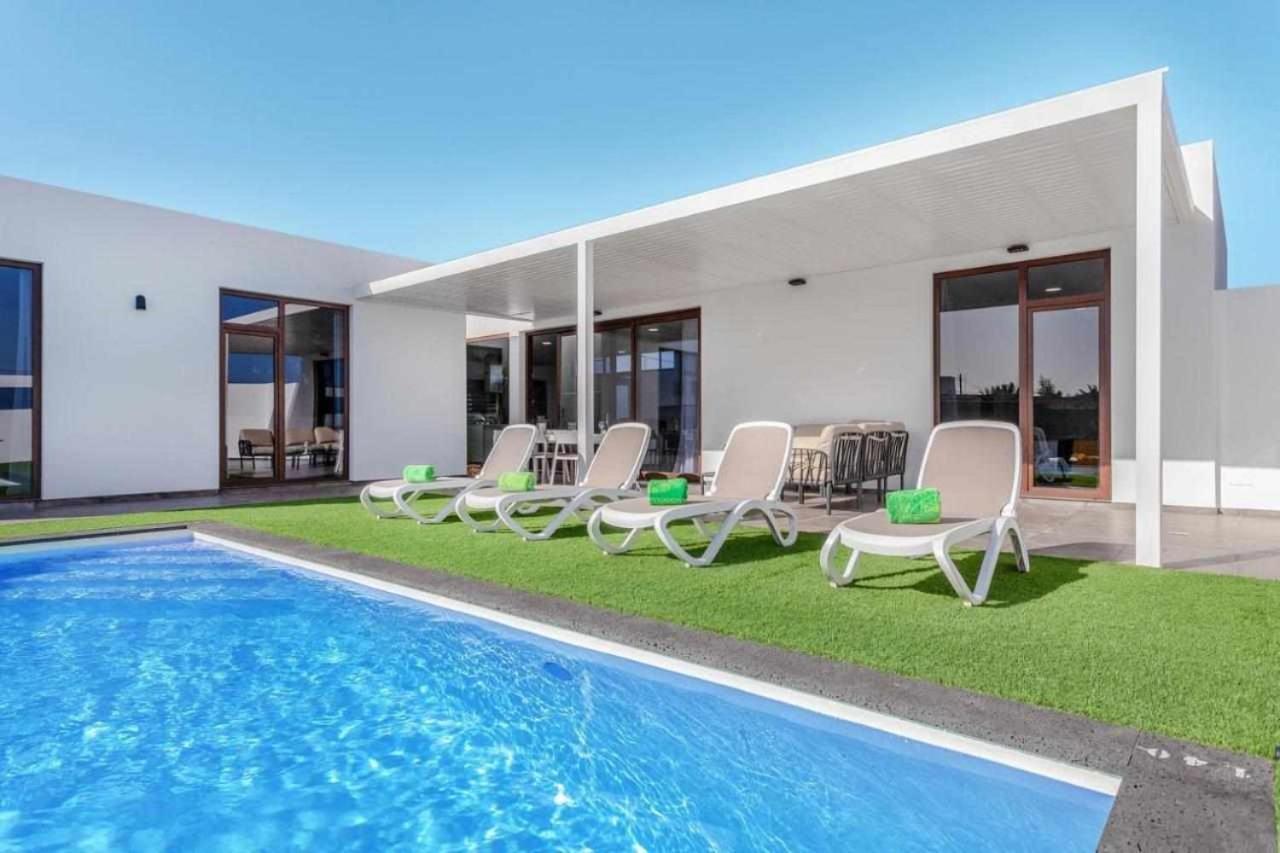Villa Ponzos Chalet Independiente Y Privado Triquivijate Екстериор снимка