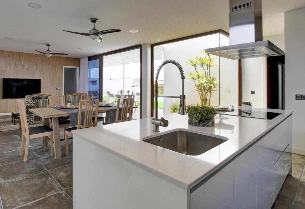 Villa Ponzos Chalet Independiente Y Privado Triquivijate Екстериор снимка