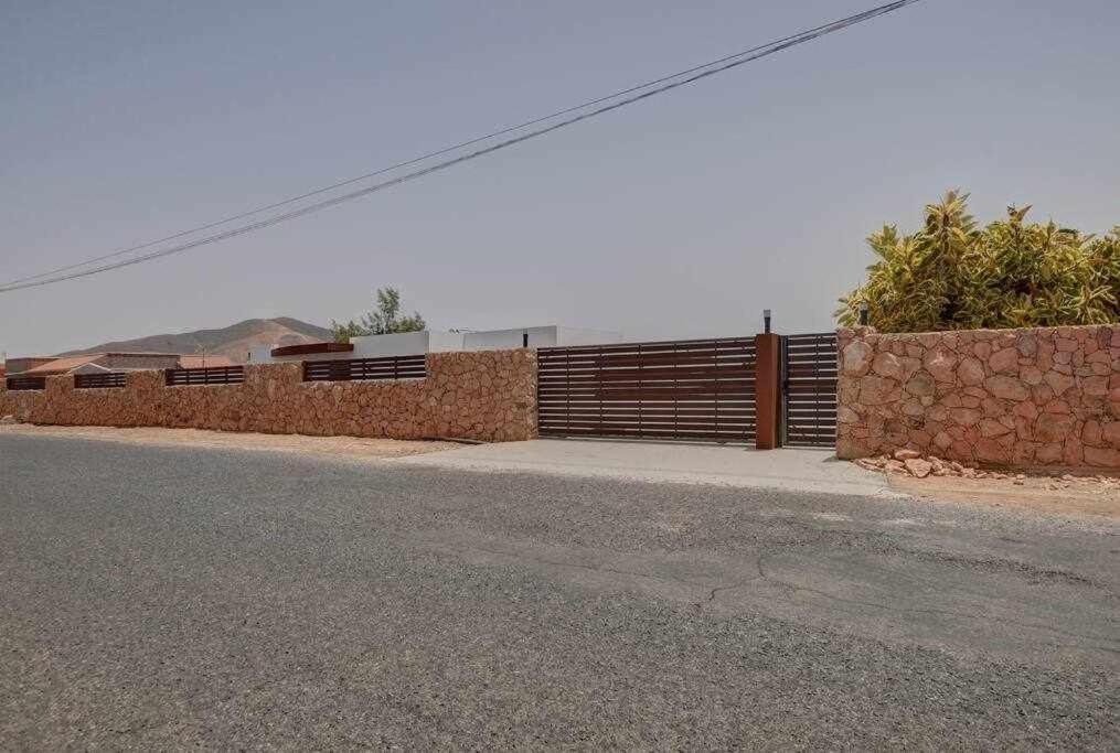 Villa Ponzos Chalet Independiente Y Privado Triquivijate Екстериор снимка